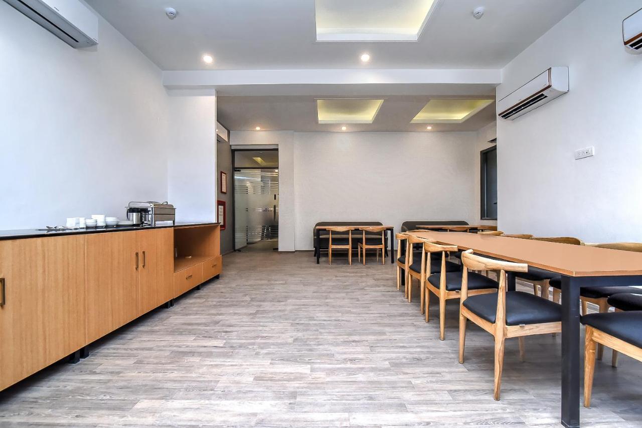 古尔冈 Oyo Townhouse 044 Sector 14 Gurugram酒店 外观 照片