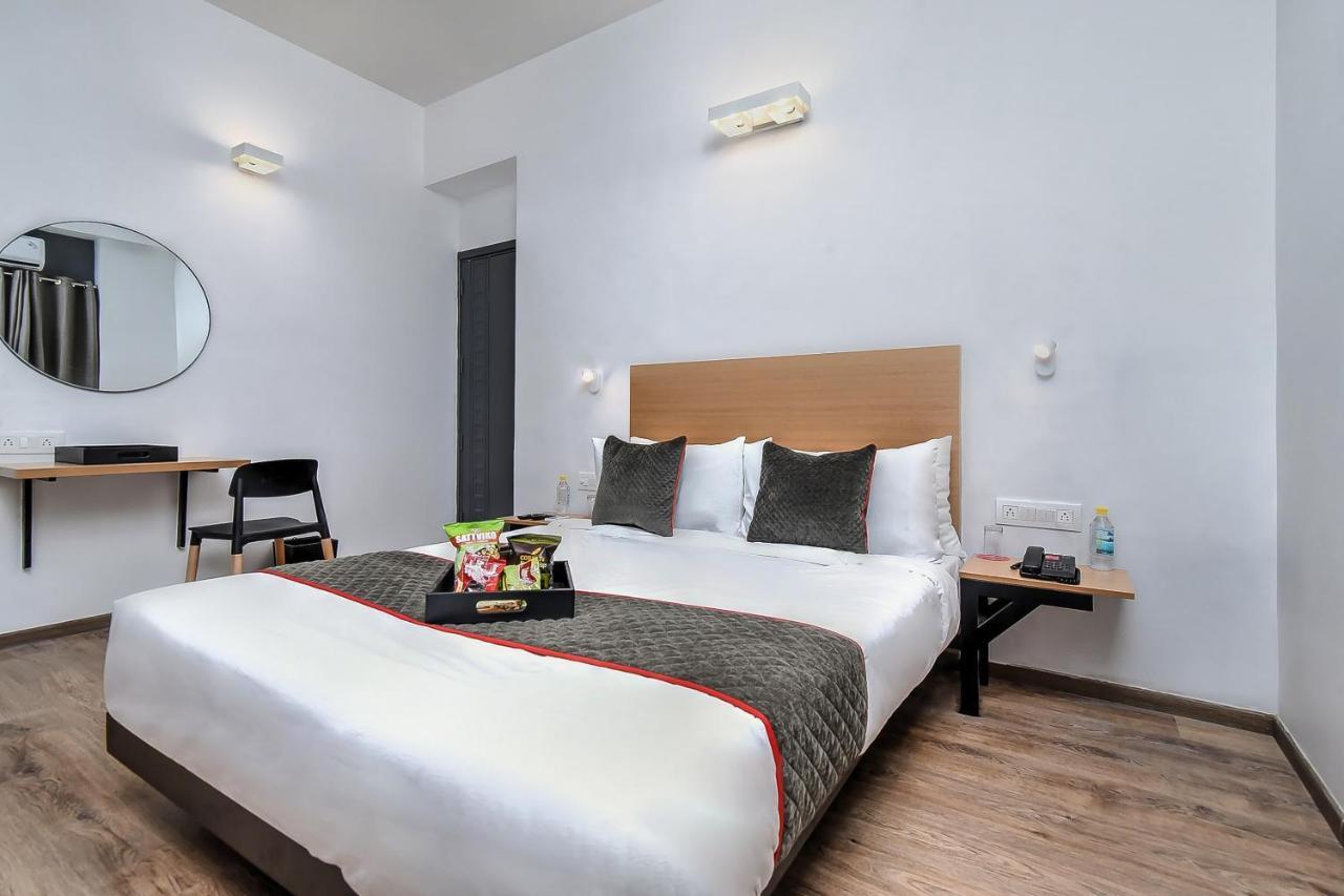 古尔冈 Oyo Townhouse 044 Sector 14 Gurugram酒店 外观 照片