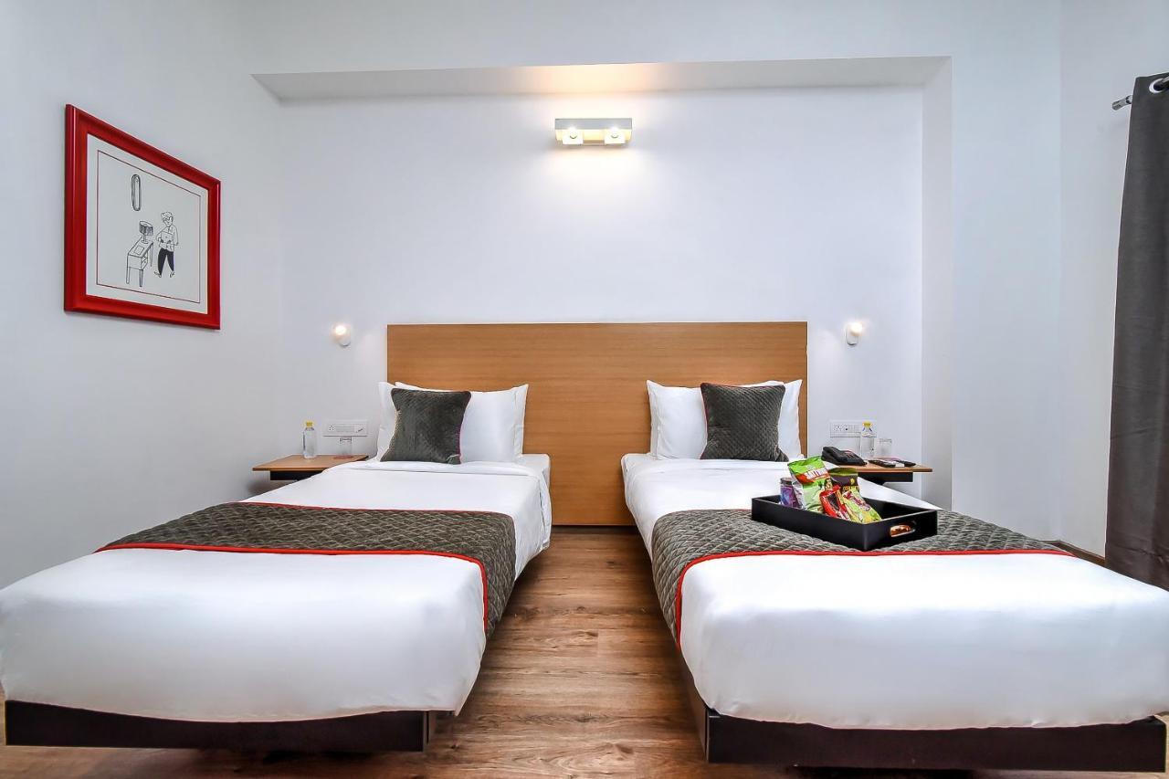 古尔冈 Oyo Townhouse 044 Sector 14 Gurugram酒店 外观 照片